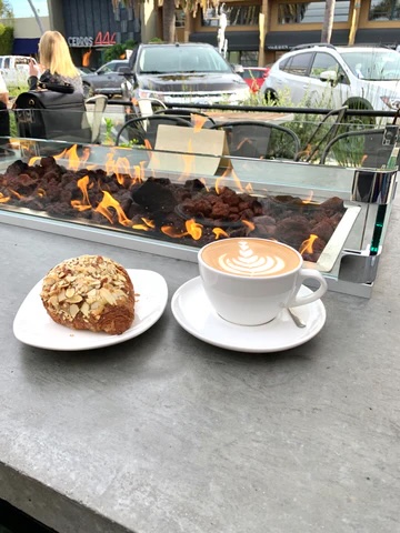 latte_croissant_480x480