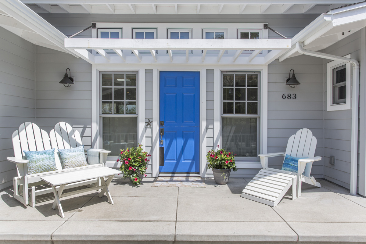 683 Glenmont Drive, Solana Beach, CA 92075